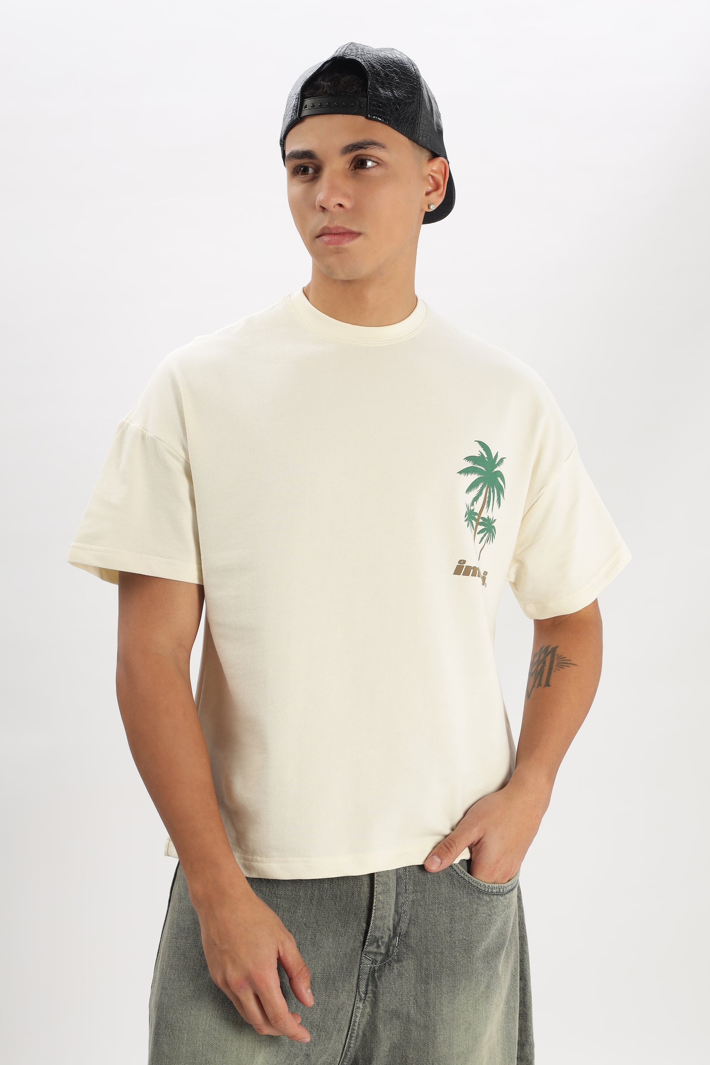 Oversized Boxy Fit Cropped Length PORSCHE ON VACATION Tees (OFF-WHITE)